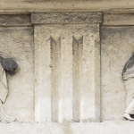 Pantheon Ingenio Claris (dettaglio metope)  1861 - Verona, Cimitero Monumentale